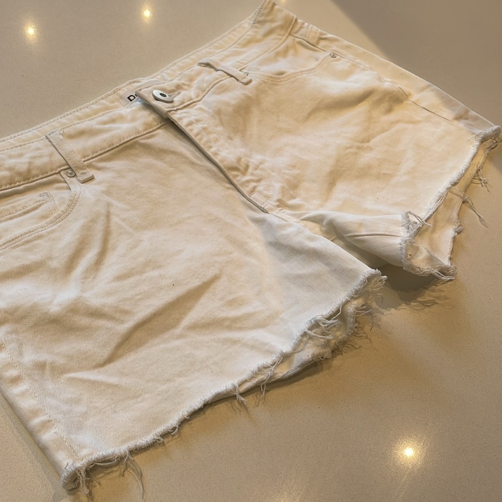 DL1961 Renee Stretch Smart Denim, Frayed Denim Shorts, White Size 30 - Picture 7 of 13